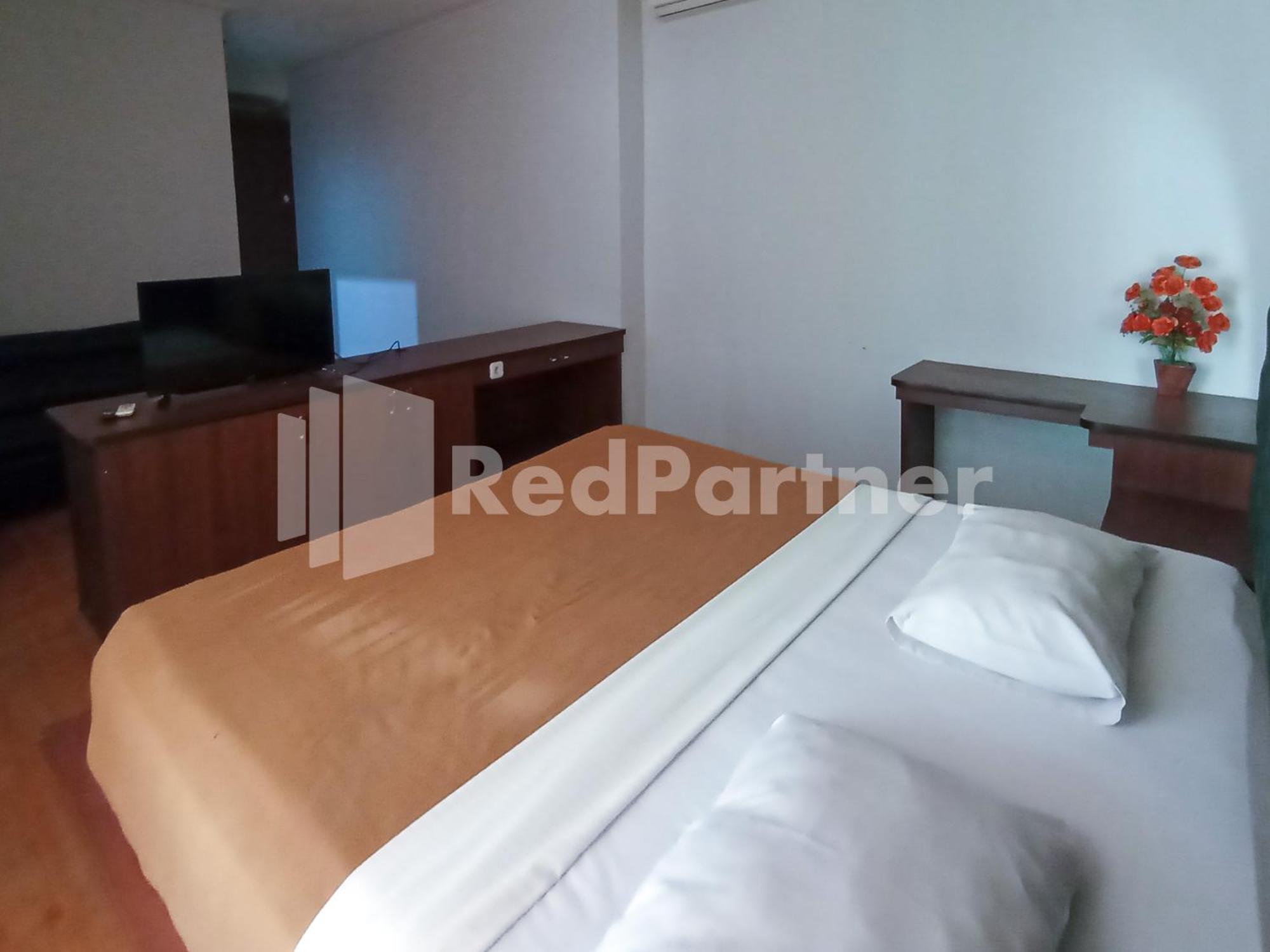 Nillo Hotel Kebumen Mitra Reddoorz Exterior foto