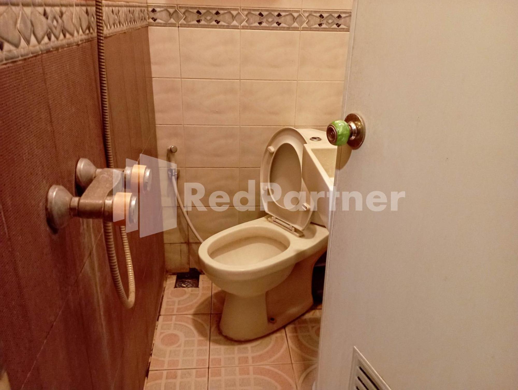 Nillo Hotel Kebumen Mitra Reddoorz Exterior foto