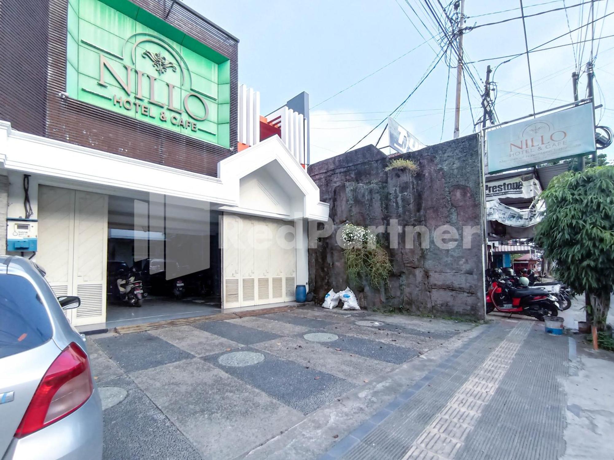Nillo Hotel Kebumen Mitra Reddoorz Exterior foto